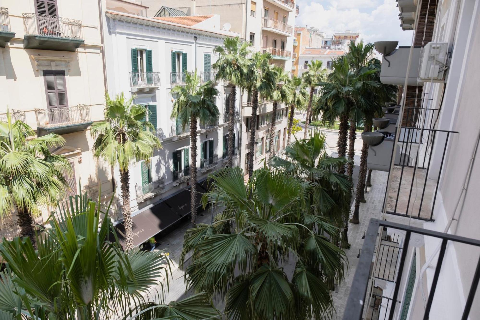 Barneys Design Apartment Taranto Exterior foto
